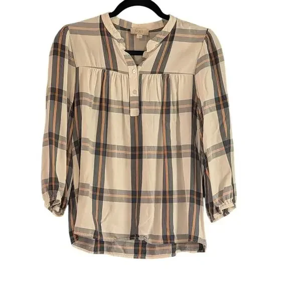 Ann Taylor Loft Top Womens Small Cream Navy Blue Plaid Henley Blouse 3/4 sleeves - Picture 2 of 3